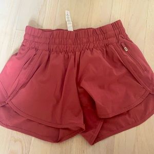 lululemon size 6 shorts